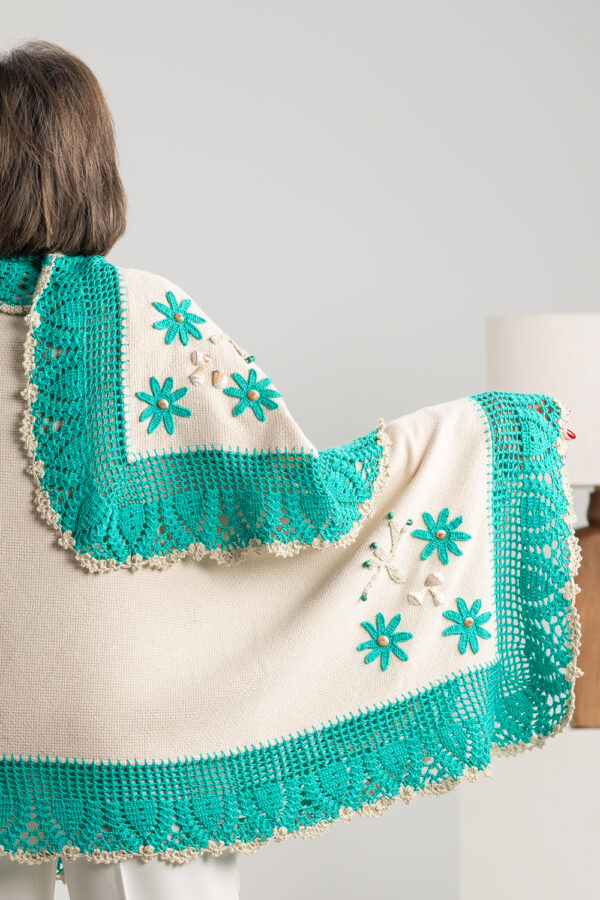CORAL Shawl: Sea-Inspired Splendor with Shells and Sandalwood Beads Embroidery