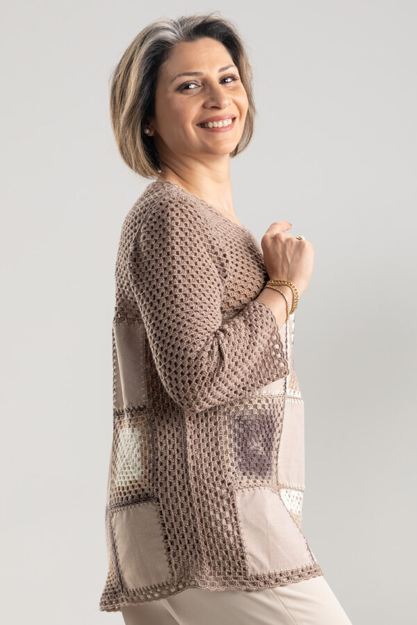 CHESS Top: A true masterpiece in Cappuccino Shades